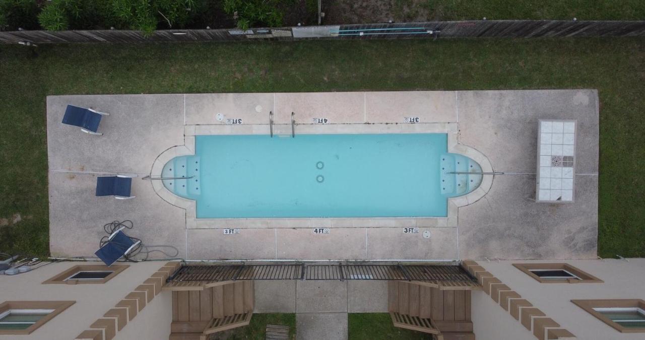 Swanky 2 Bedroom, Easy Walk To Mar Y Sol Ii # 1 Apartment South Padre Island
