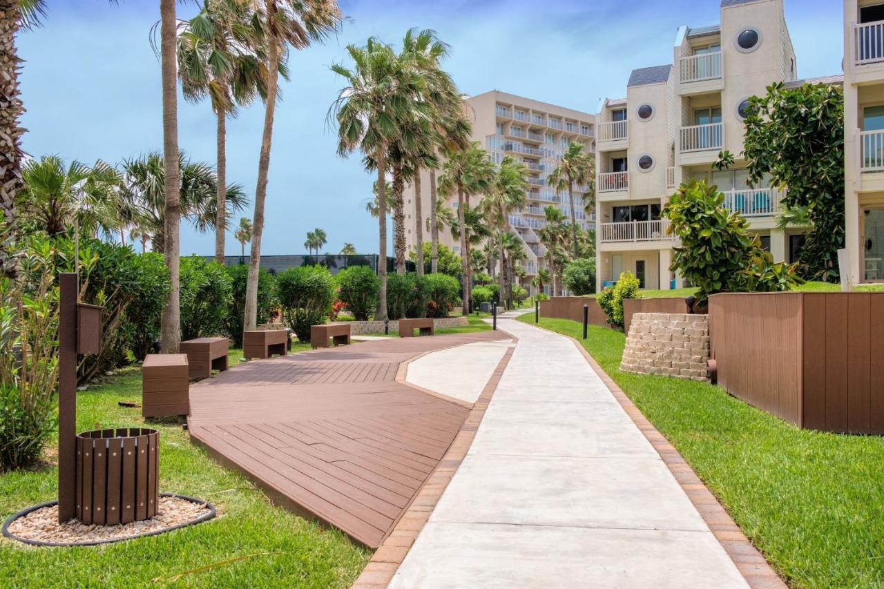Fully Renovated Steps From The With Ocean View Balcony *