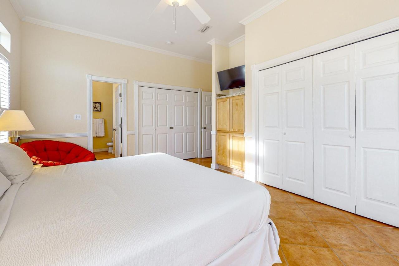 Lantana Oasis Holiday home