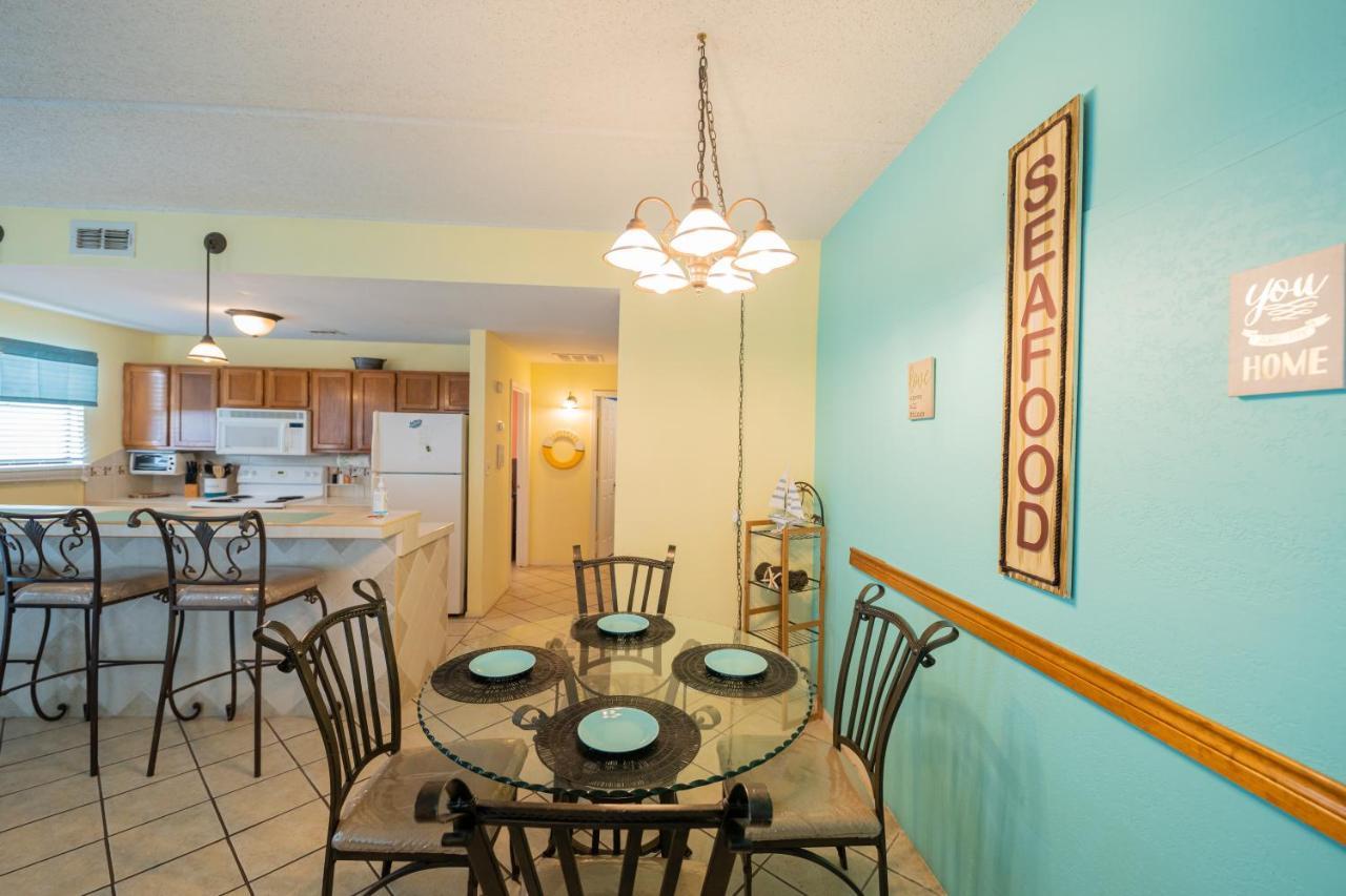 Beachfront Condo: Award-winning Coastal Retreat Aparthotel South Padre Island