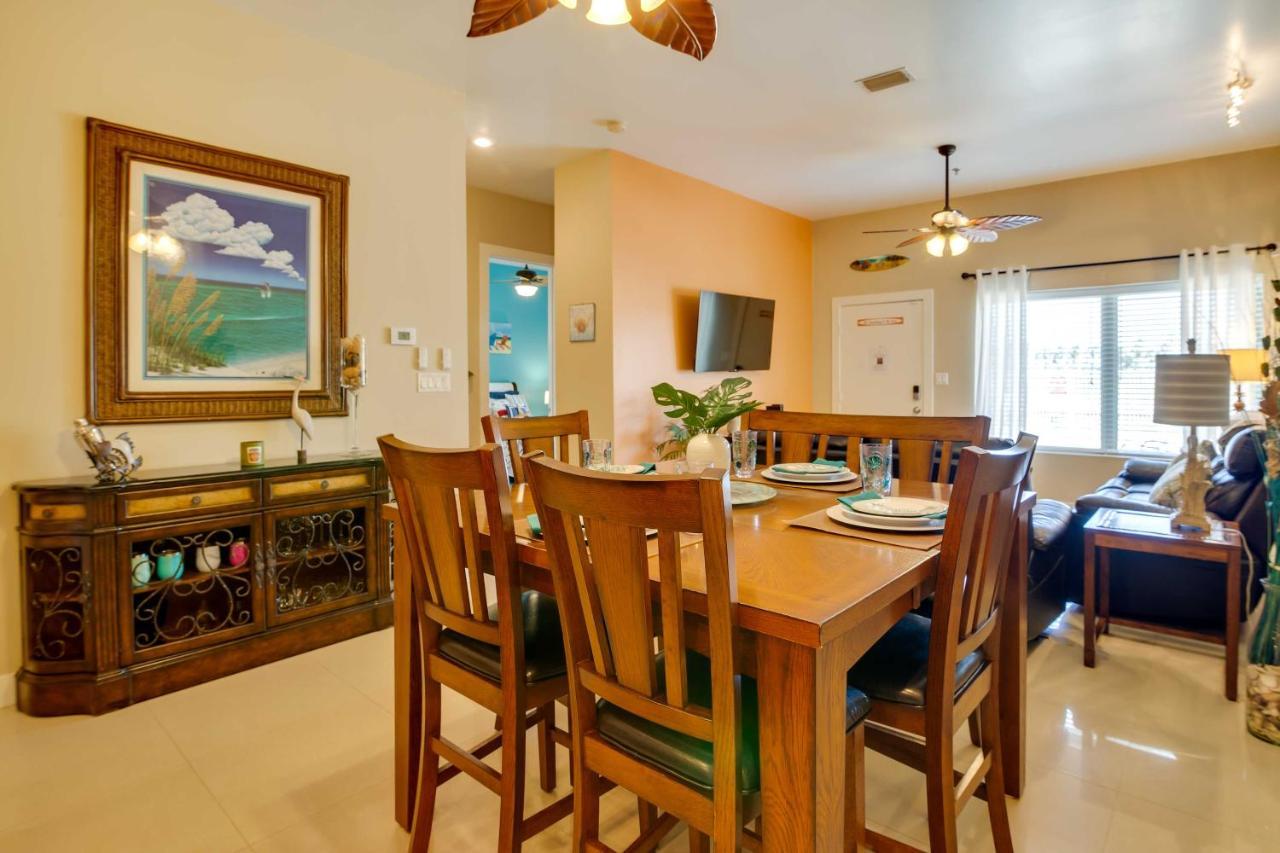 Apartment Vacation With Pool Access! South Padre Island