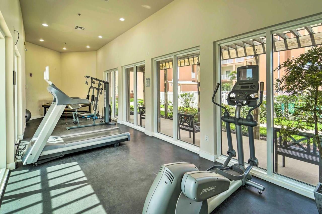 Apartment Vacation With Pool Access! South Padre Island