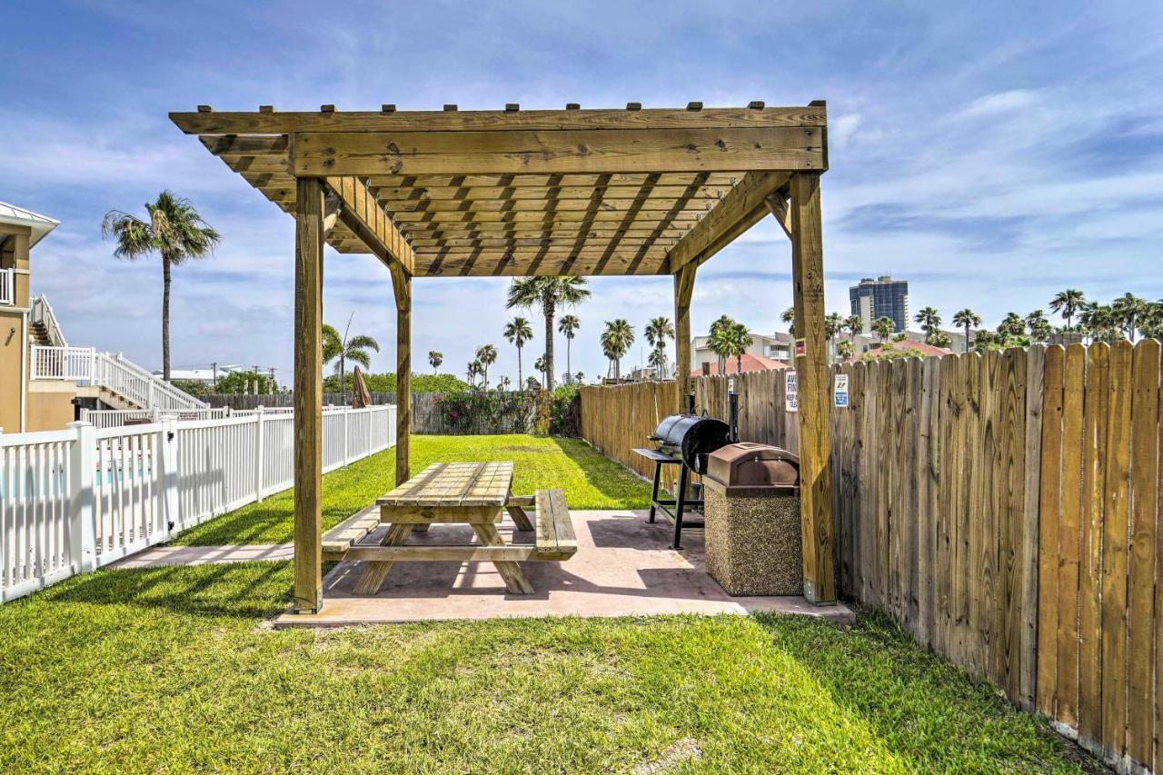 Vacation With Pool Access! Apartment South Padre Island
