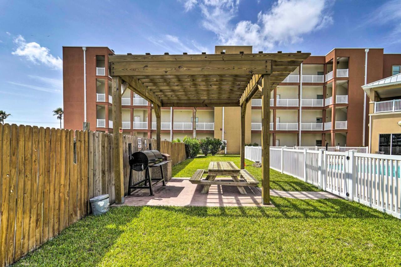 Apartment Walk To Beach! South Padre Island