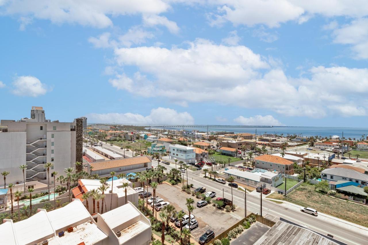Aquarius Penthouse #2, Dahktari * South Padre Island