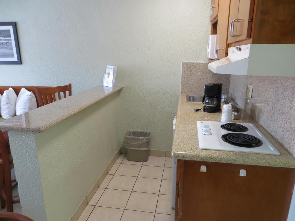 Super 8 By Wyndham Hotel South Padre Island