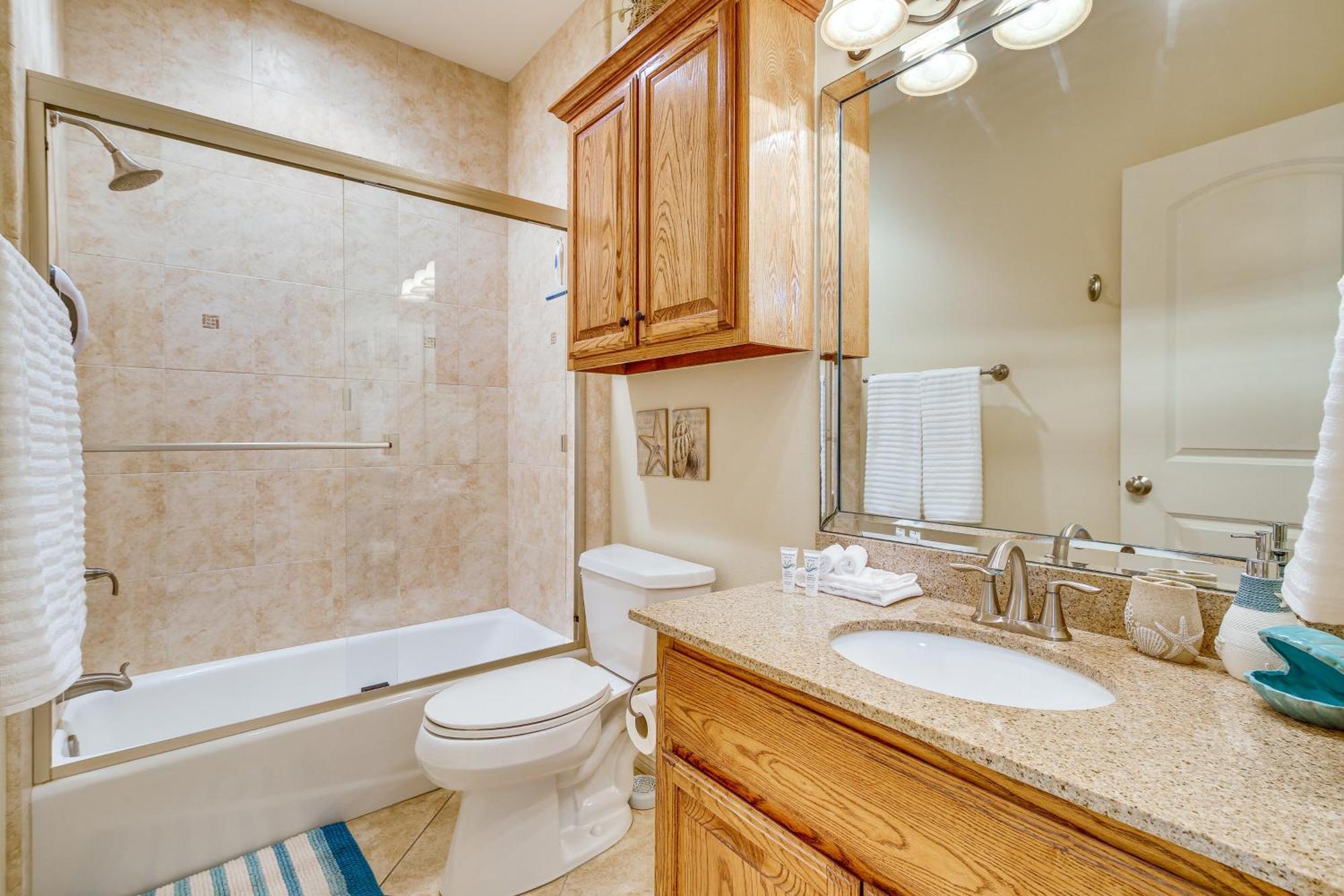 Near With Balcony! Apartment South Padre Island