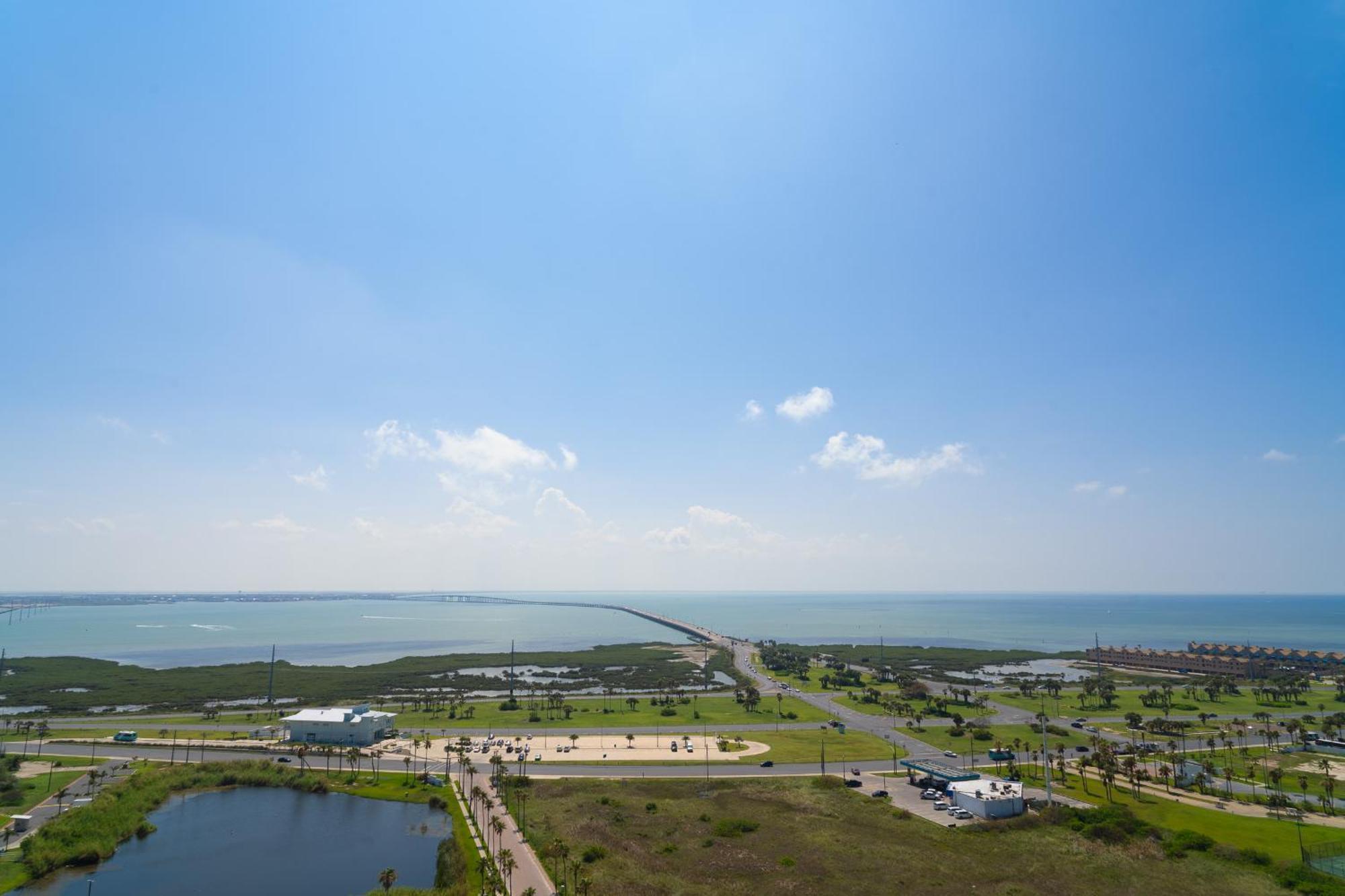 Apartment 1901 Sapphire Beachfront 3 Bedroom