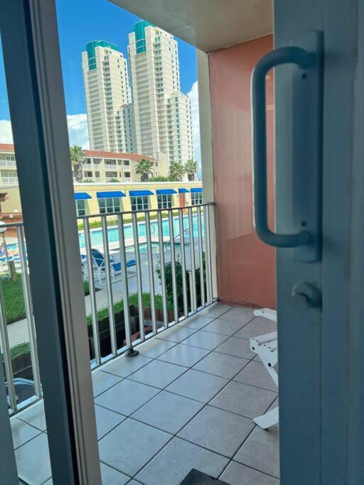 Apartment 2 Bedroom Walk To The