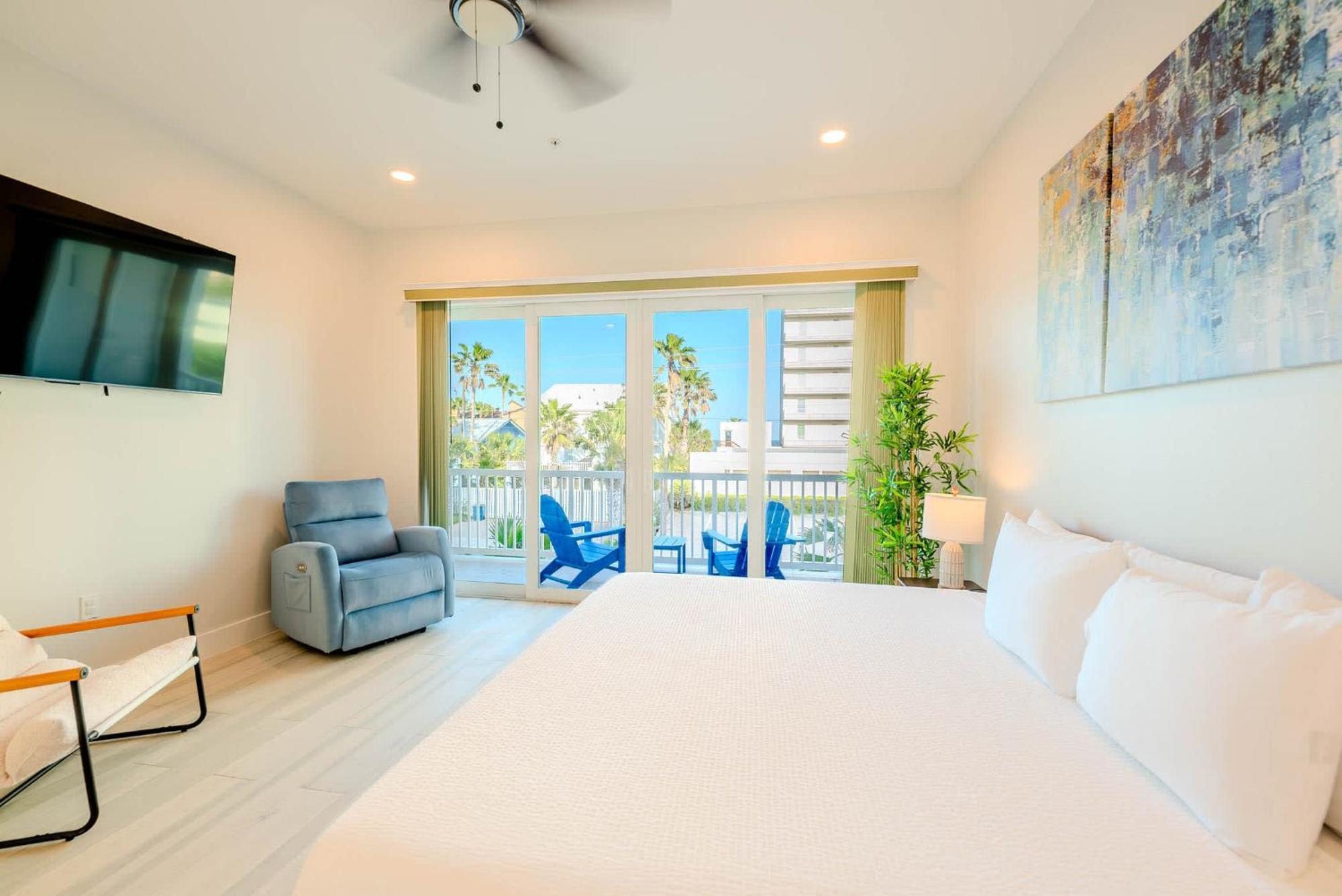 Indigo Sea Escape Apartment *