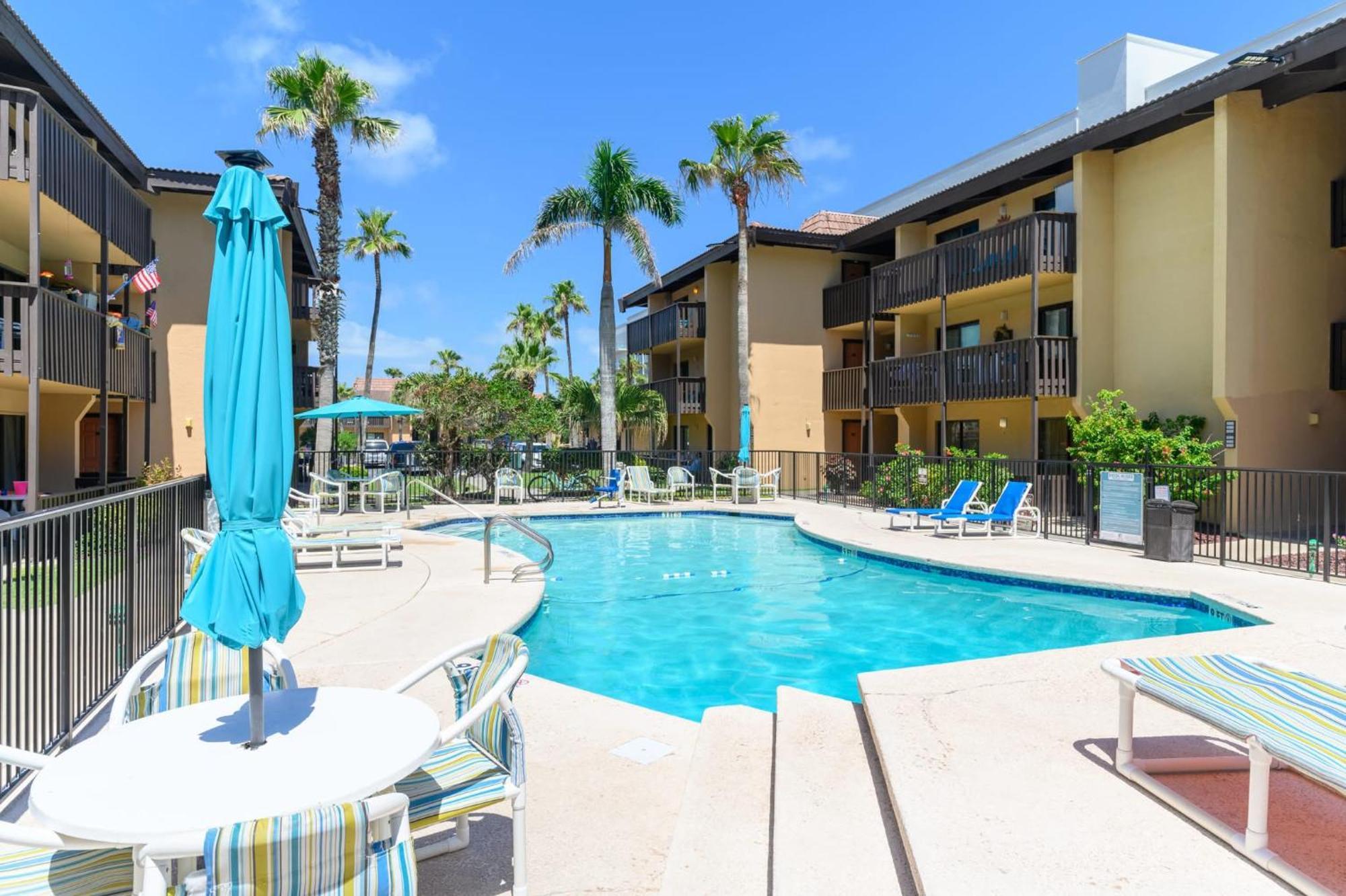 Tiki Spi Beachfront Condo, Right On The Beach! * South Padre Island