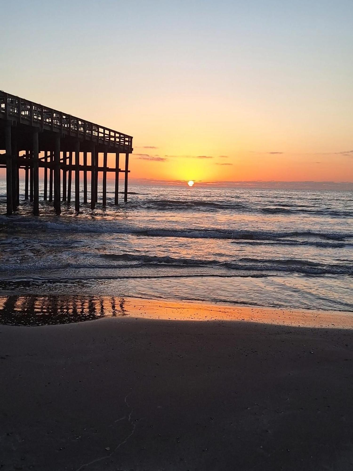 Tiki Spi Beachfront Condo, Right On The Beach! * South Padre Island