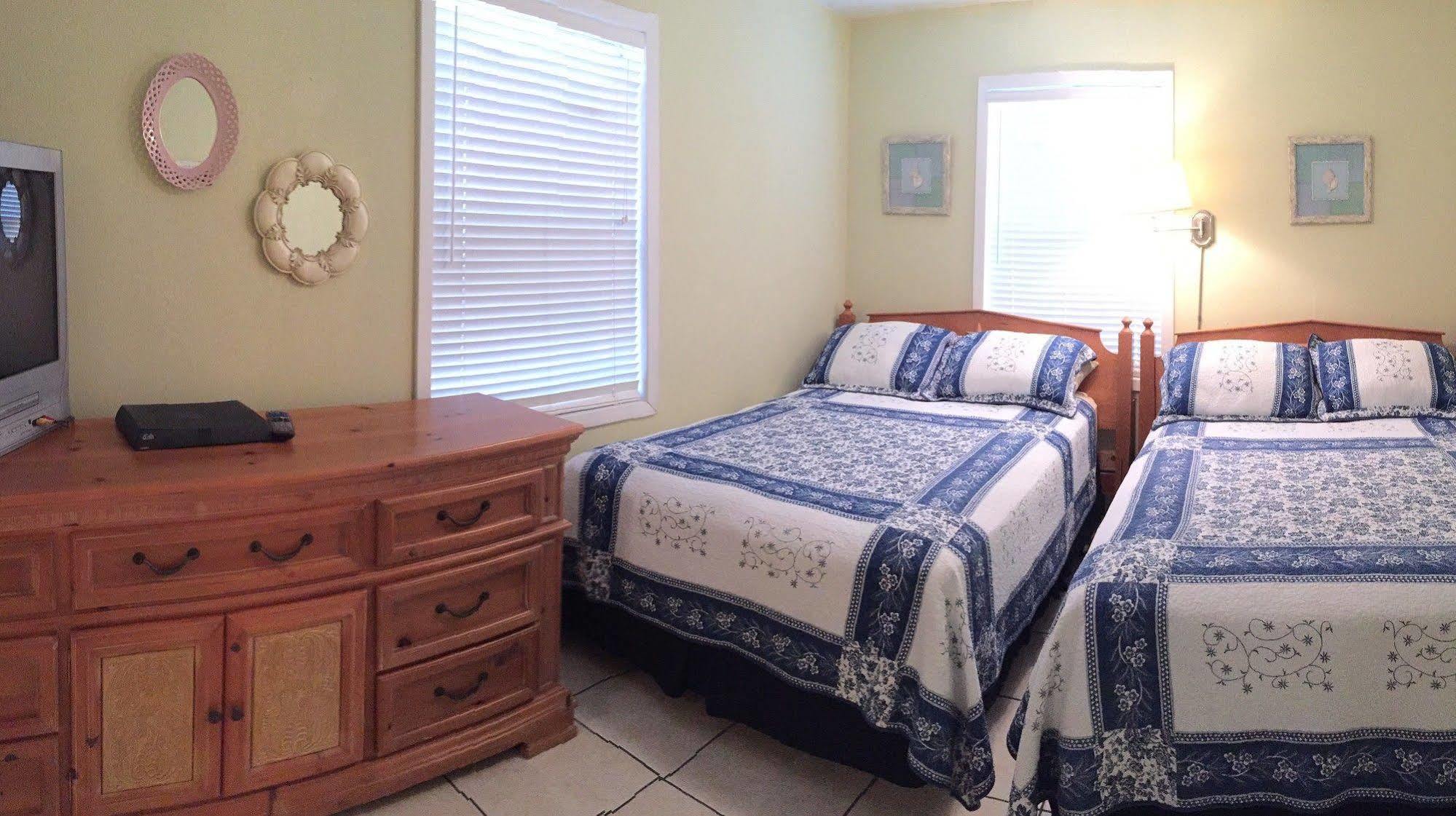 Capricorn House Vacation Hotel South Padre Island
