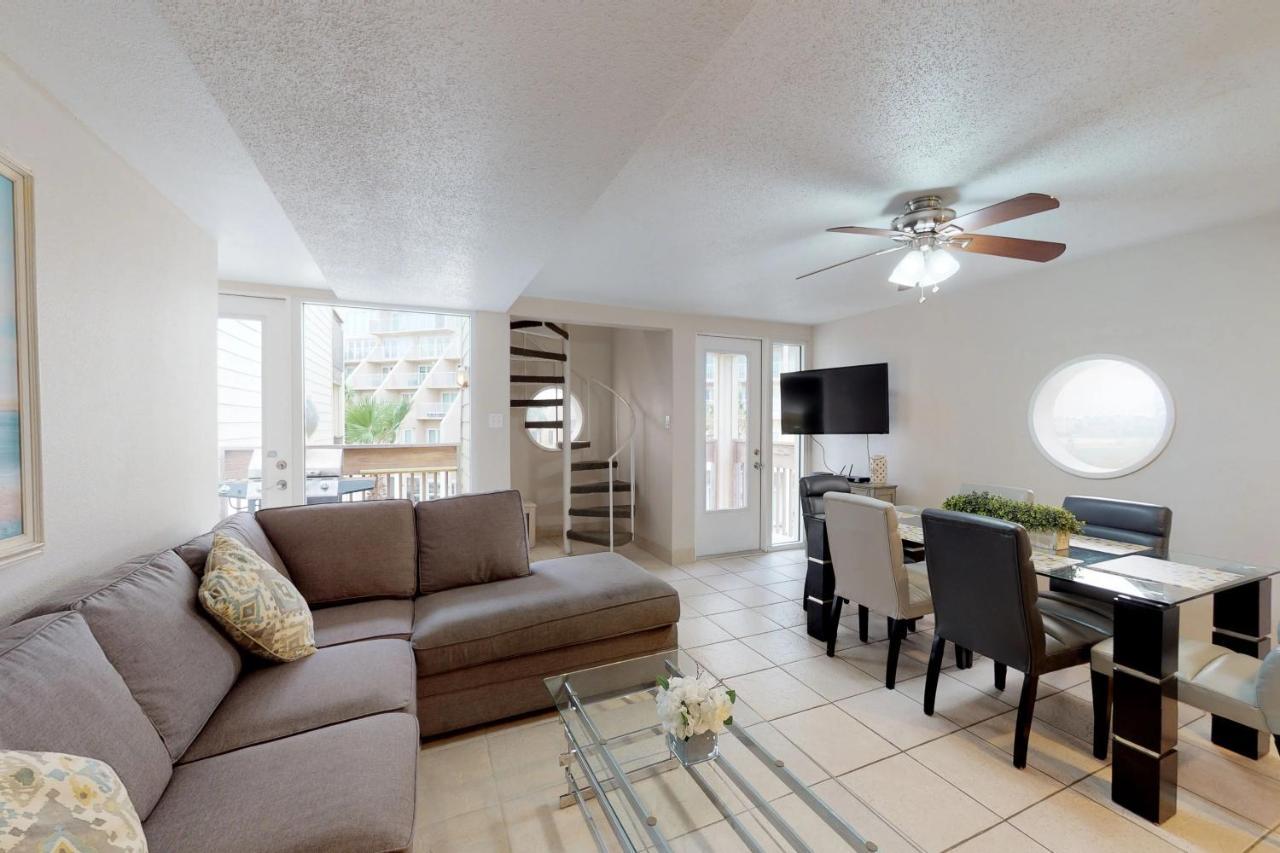 Solare Garden 977 Apartment