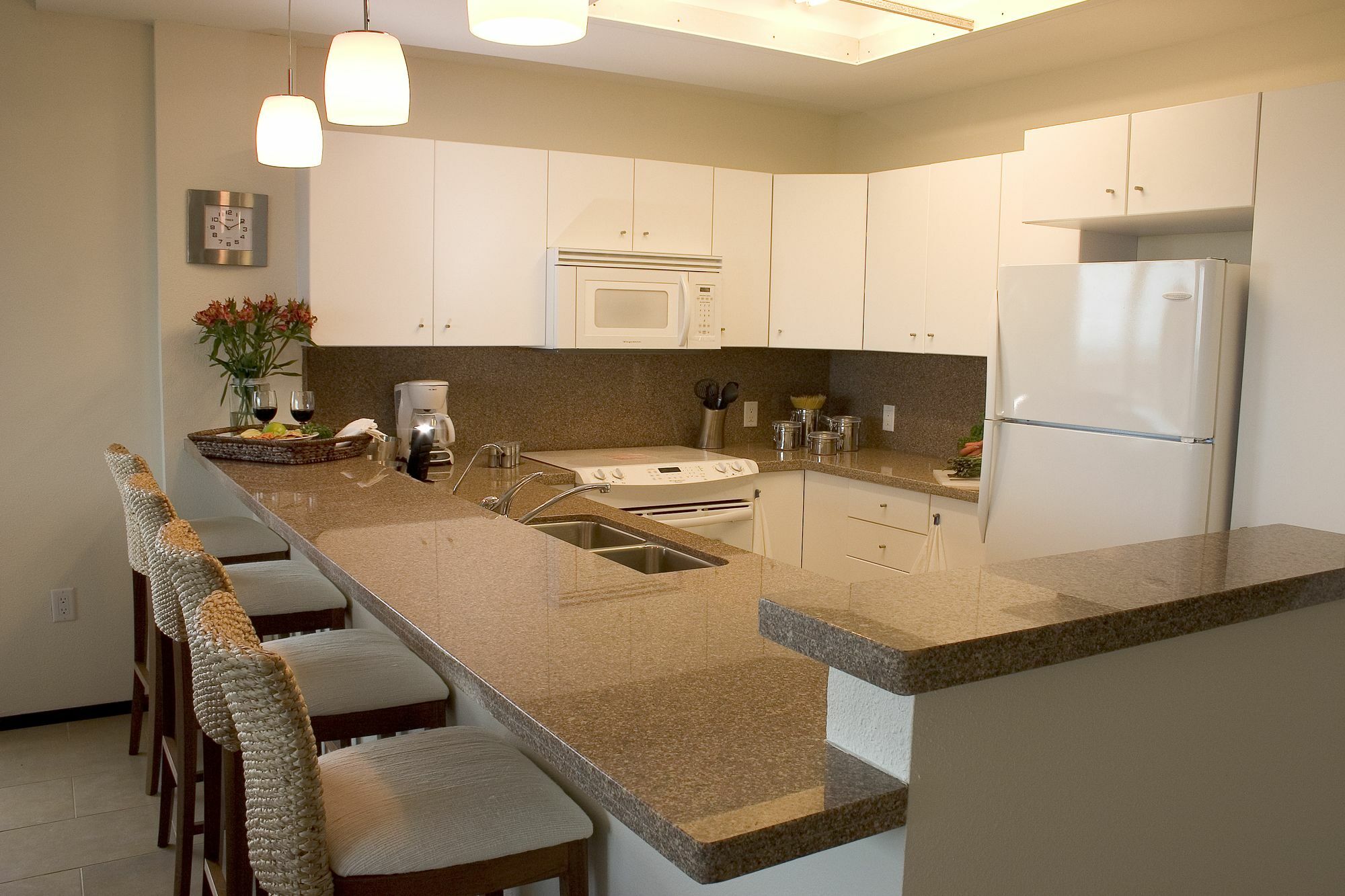 Peninsula Island & - Beachfront At