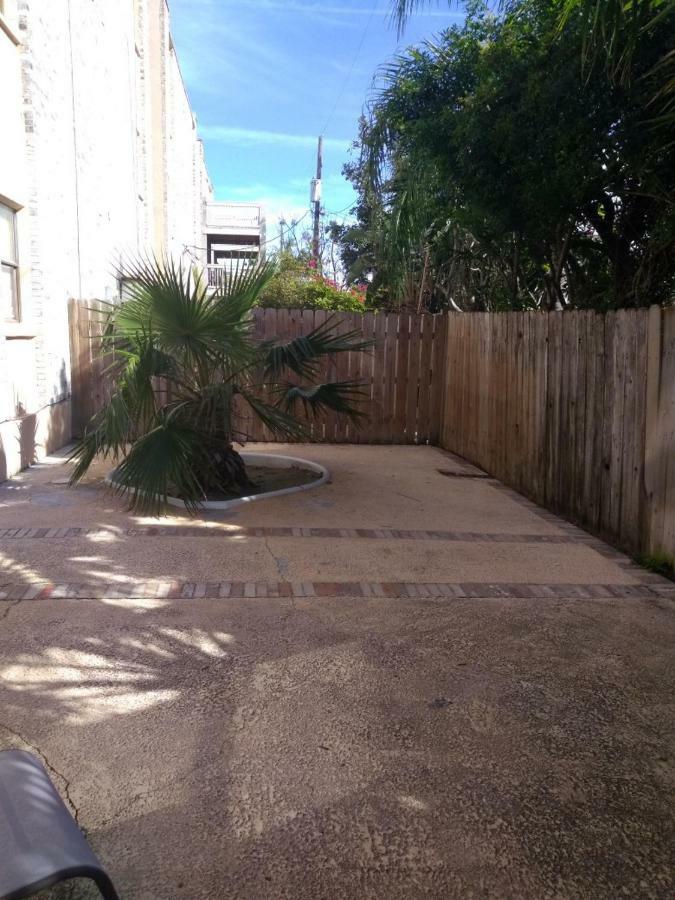 Aparthotel Beachfront Condo: Award-winning Coastal Retreat South Padre Island